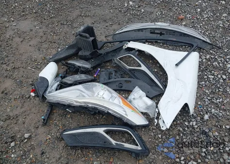 2016 Hyundai Azera Limited z USA, uszkodzony, nr VIN KMHFH4JG6GA507801